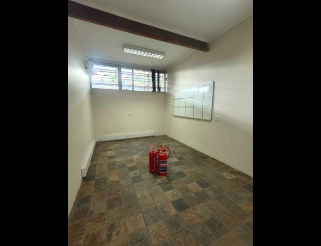 M² BUILDING FOR SALE IN SASOLBURG CENTRAL